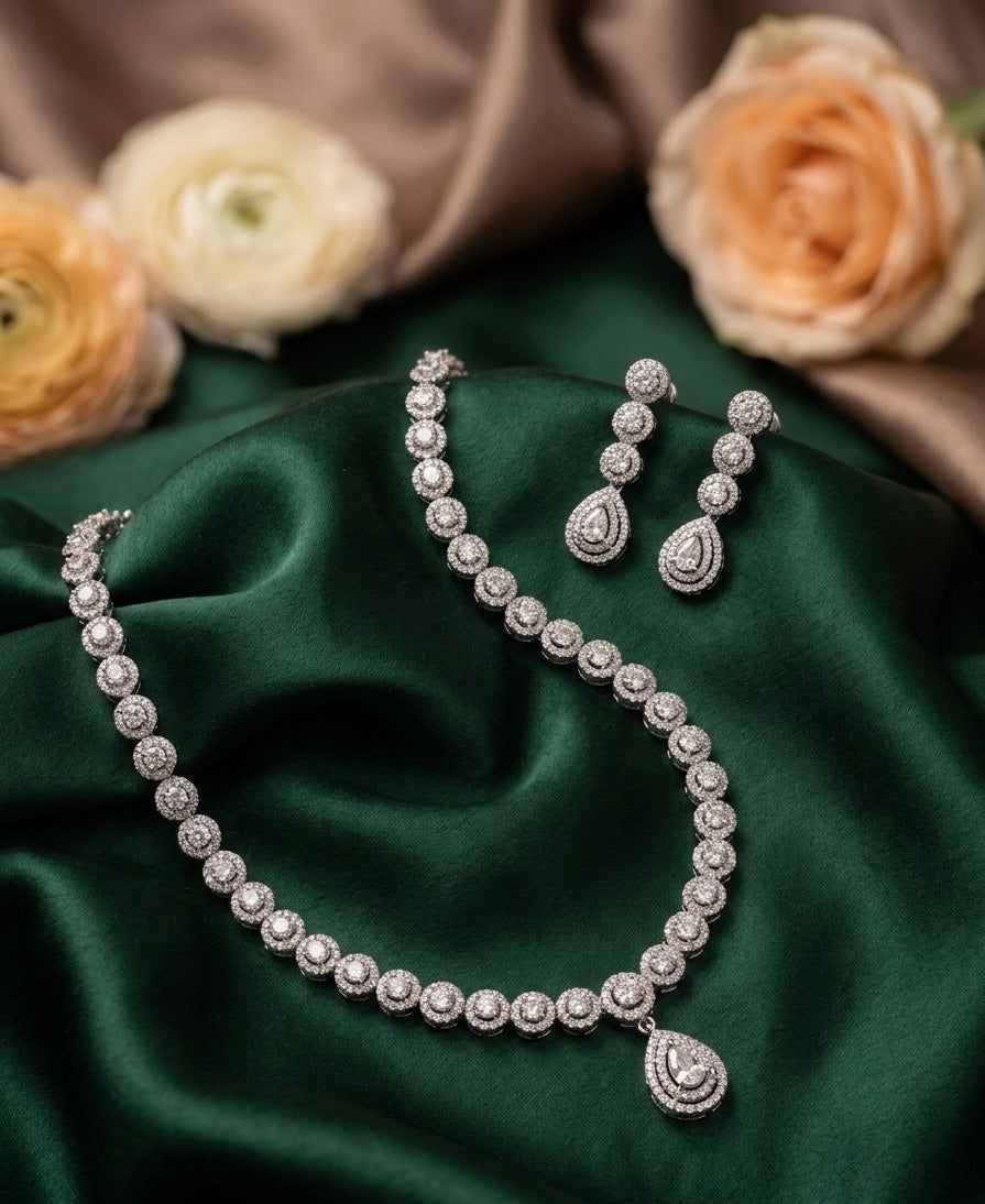 The Ethereal Pear-Drop Diamond Set