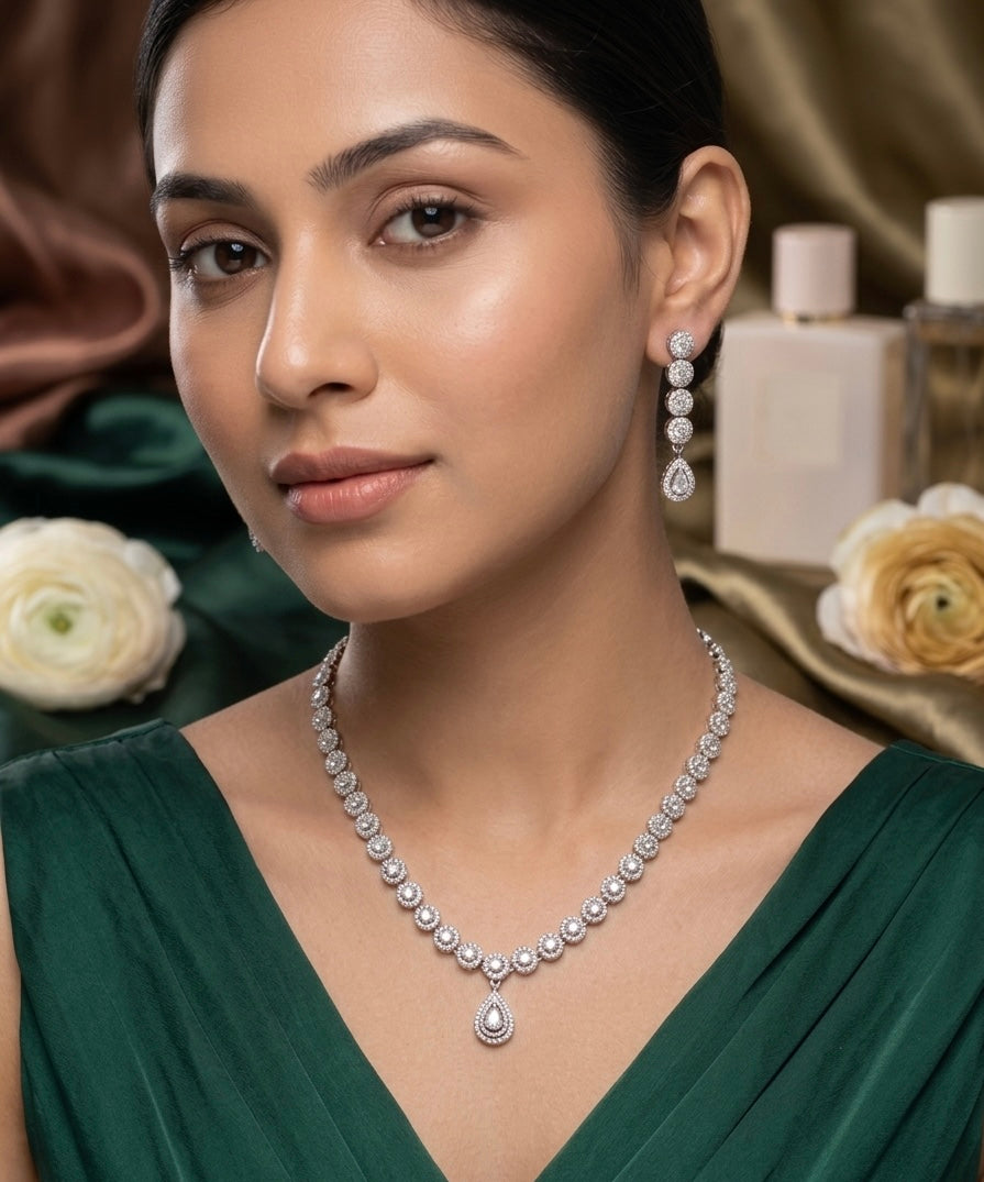 The Ethereal Pear-Drop Diamond Set