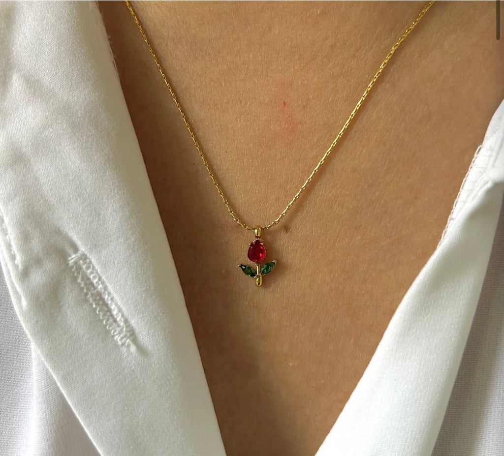 Mirchi Bloom Tulip Pendant Chain